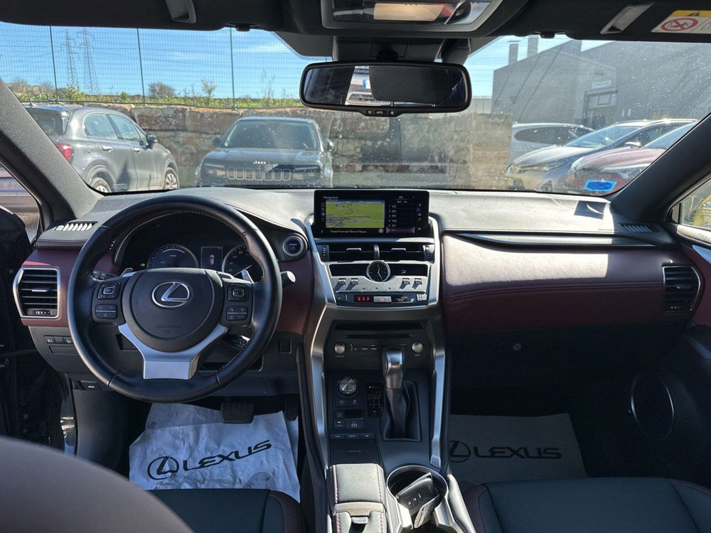 Lexus NX usata a Ragusa (9)