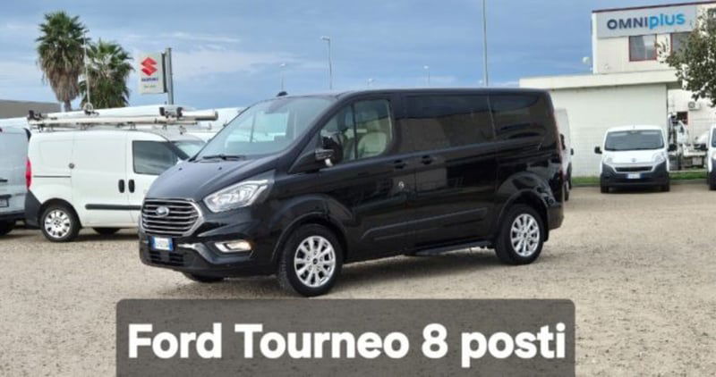 Ford Tourneo Custom 320 2.0 TDCi 130CV aut. PC Titanium  del 2020 usata a Oristano