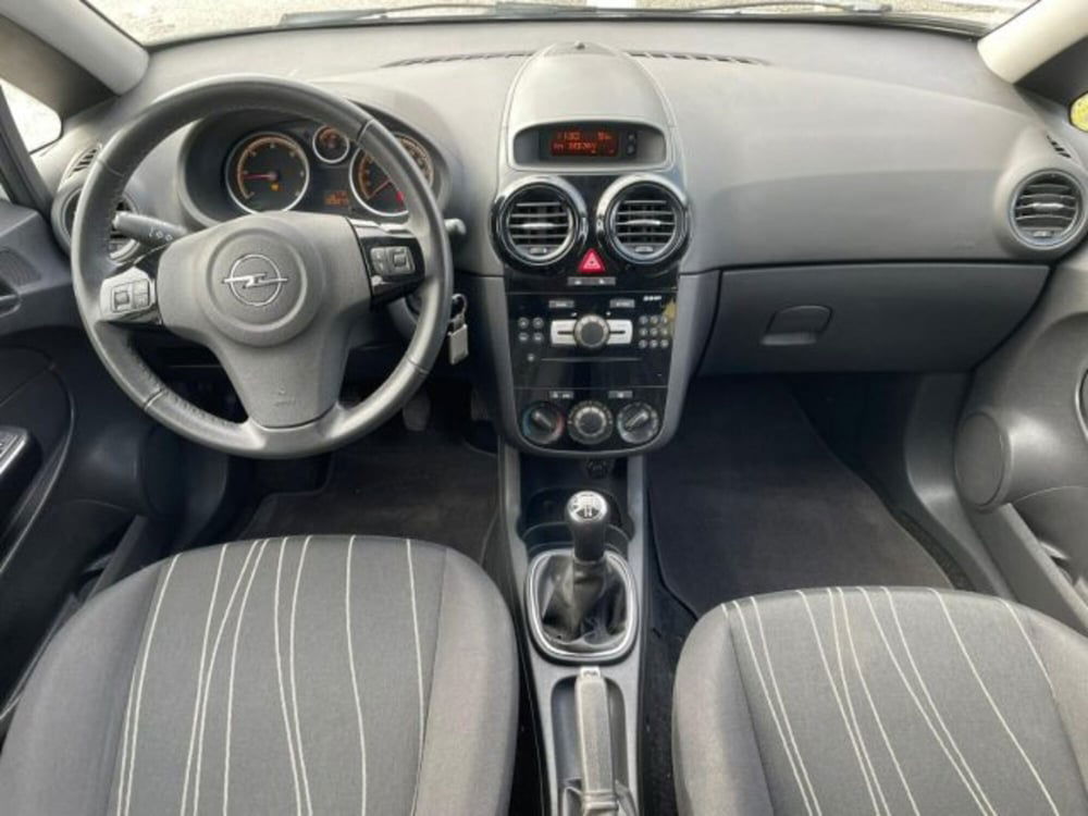 Opel Corsa usata a Perugia (9)