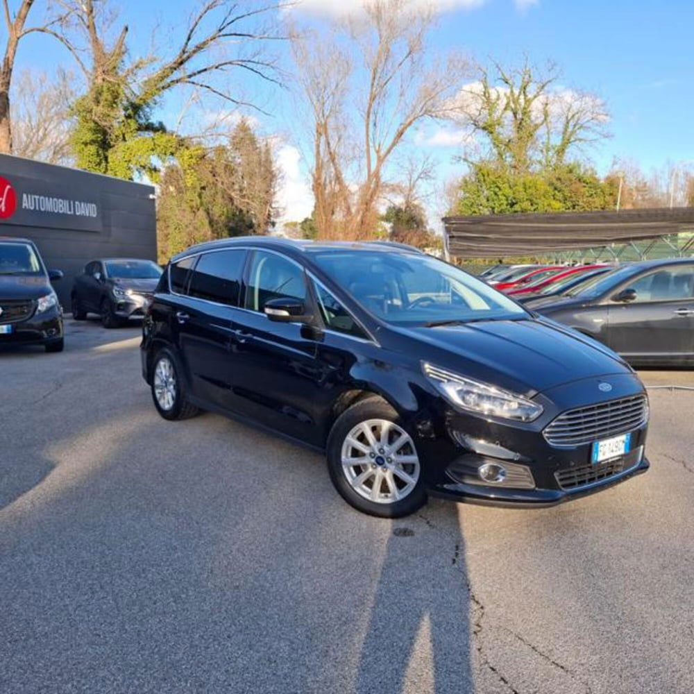 Ford S-Max usata a Pordenone