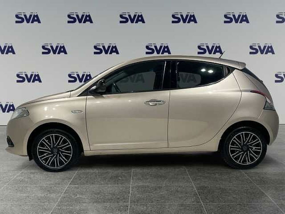 Lancia Ypsilon usata a Ravenna (3)