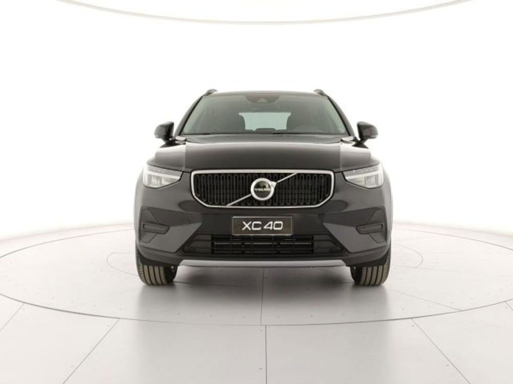 Volvo XC40 nuova a Modena (7)