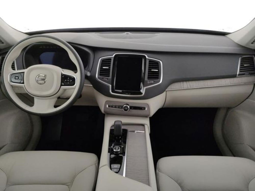 Volvo XC90 nuova a Modena (16)