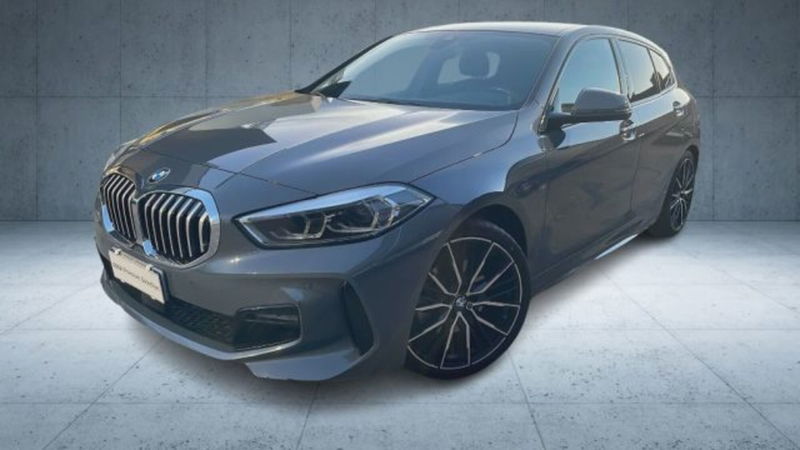 BMW Serie 1 116d 2.0 116CV cat 5 porte Attiva DPF del 2021 usata a Verona