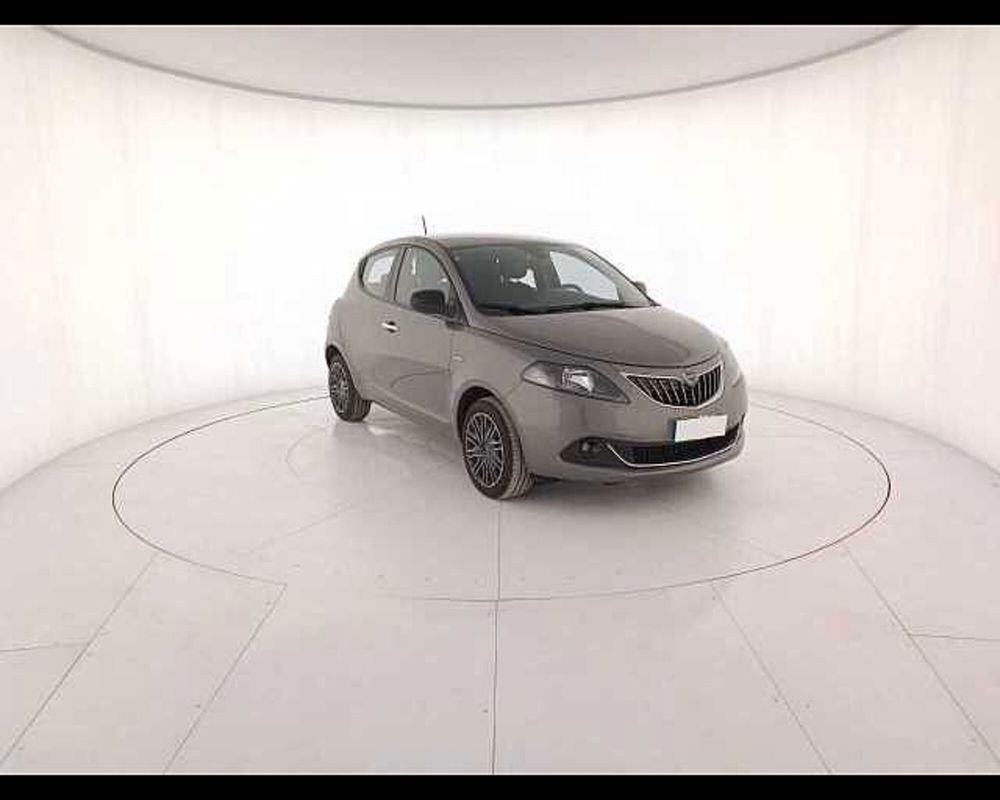 Lancia Ypsilon usata a Venezia (2)