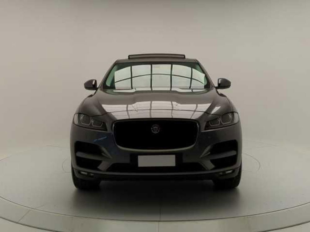 Jaguar F-Pace usata a Avellino (2)