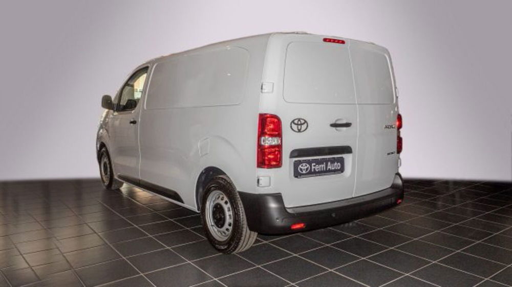 Toyota Proace nuova a Padova (2)