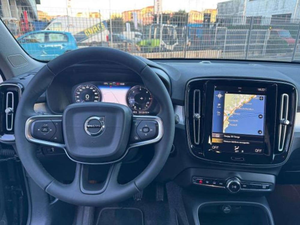 Volvo XC40 usata a Savona (11)