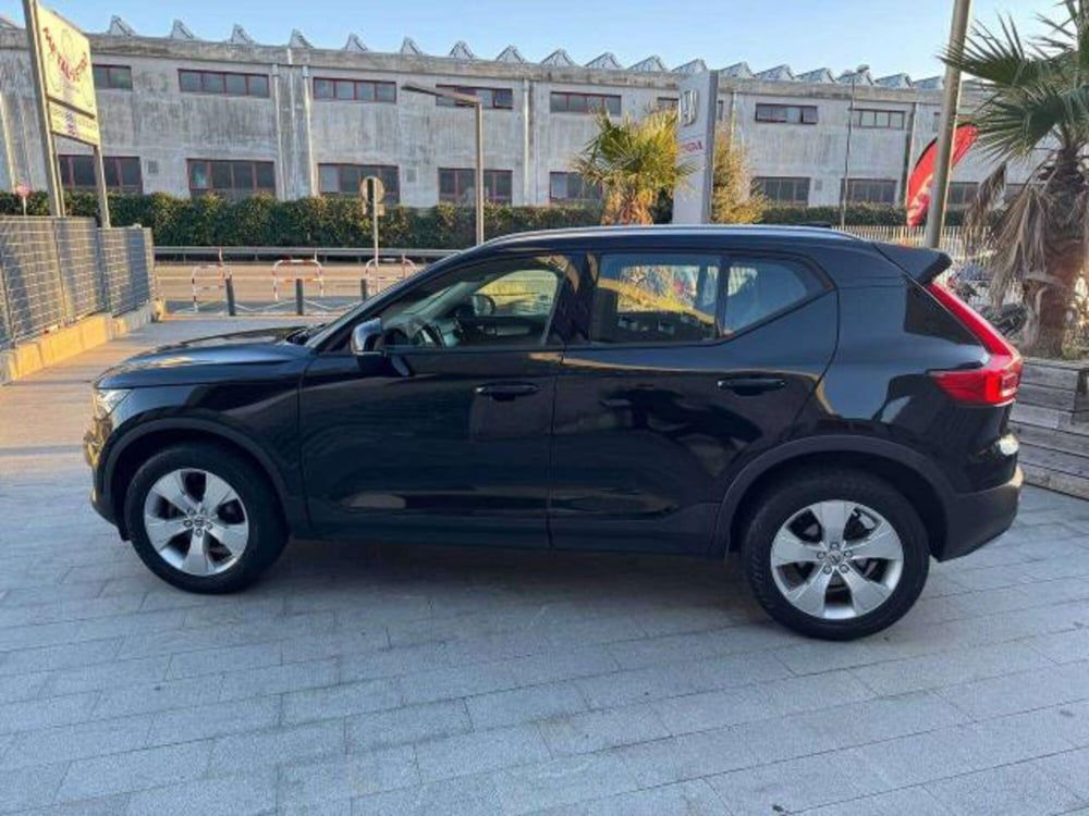 Volvo XC40 usata a Savona (2)