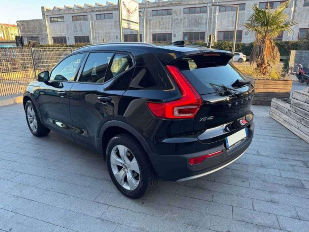 Volvo XC40 usata a Savona (3)