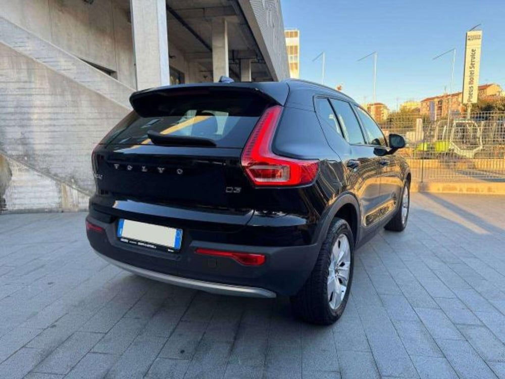 Volvo XC40 usata a Savona (5)