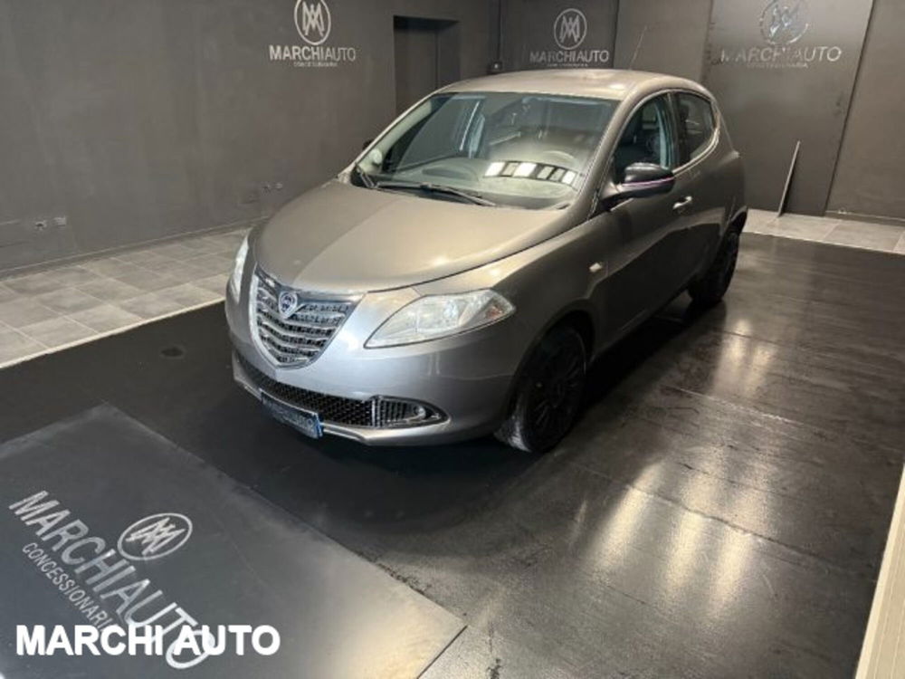 Lancia Ypsilon usata a Perugia