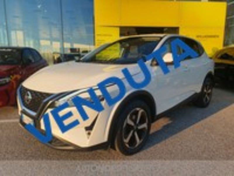 Nissan Qashqai 1.3 mhev N-Connecta 2wd 140cv del 2021 usata a Pordenone