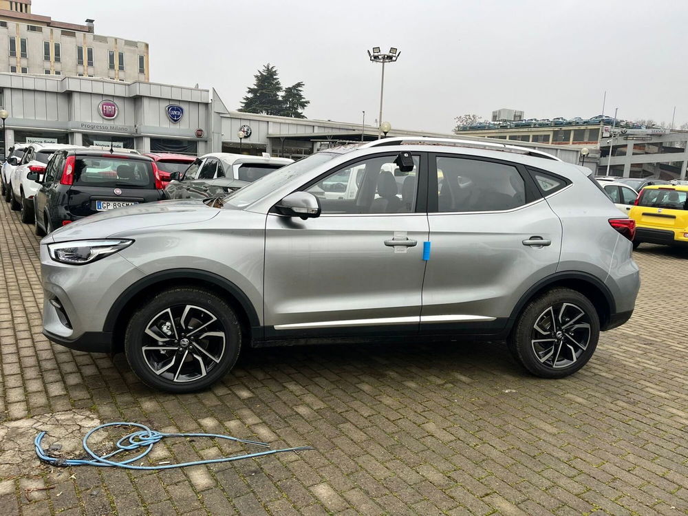 Mg ZS nuova a Milano (4)