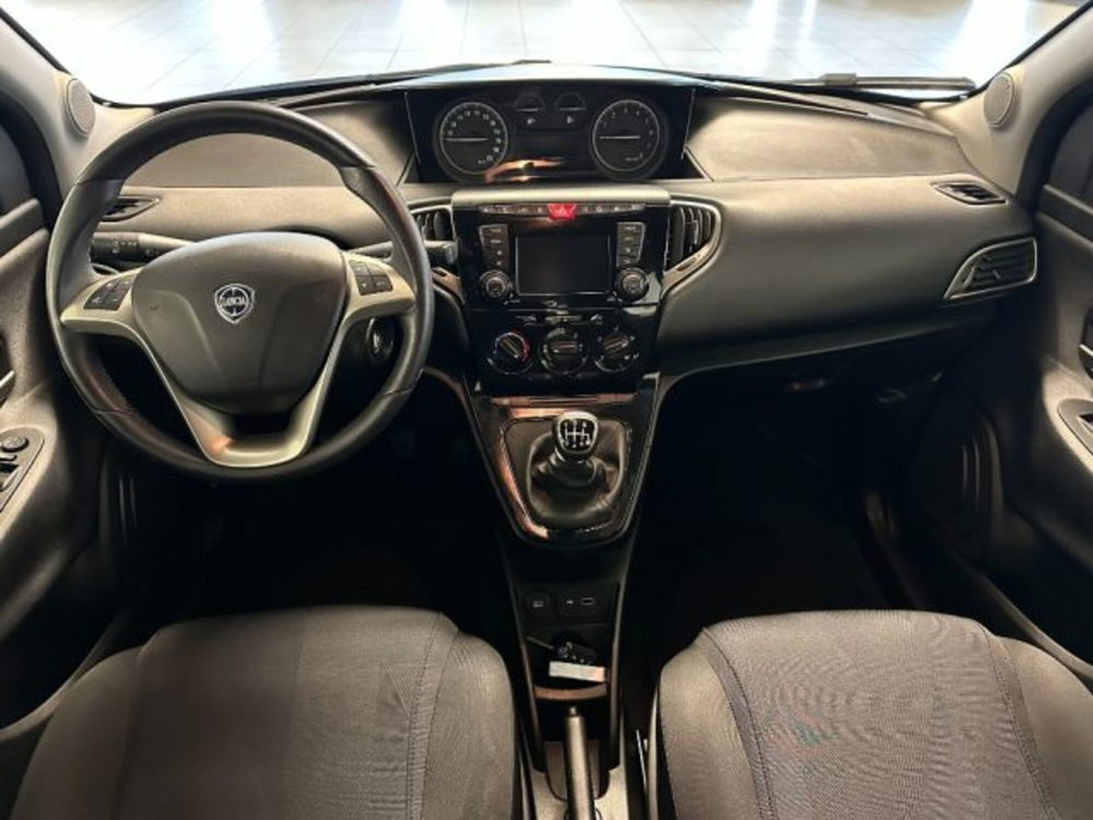 Lancia Ypsilon usata a Cuneo (10)