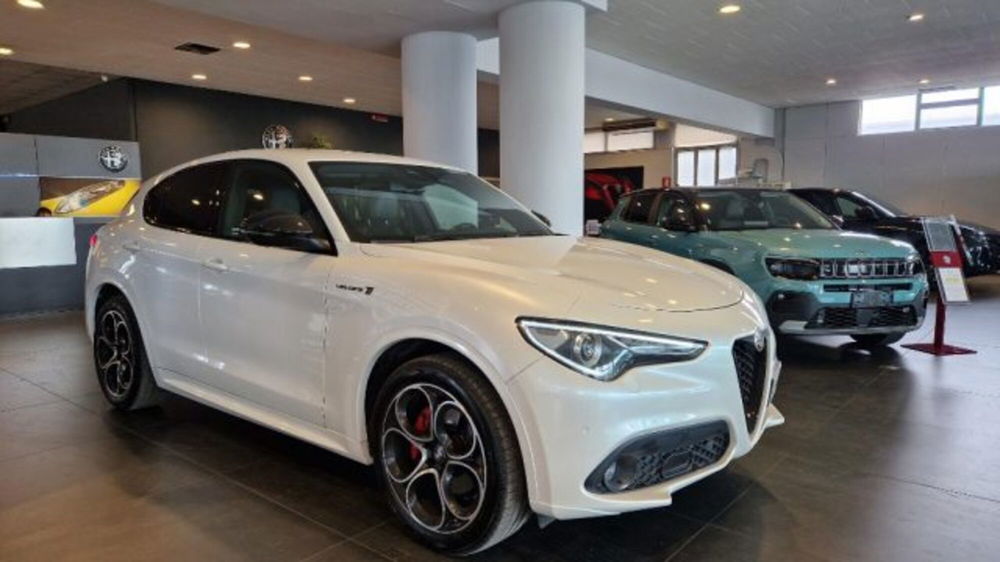 Alfa Romeo Stelvio usata a Modena (3)