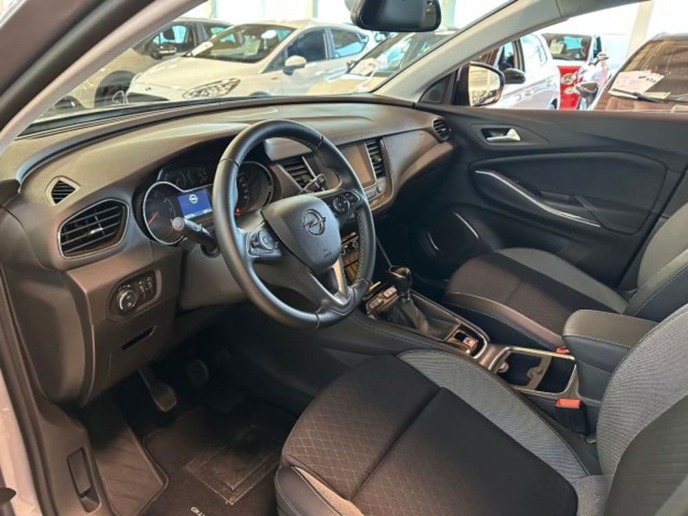 Opel Grandland X usata a Vicenza (6)