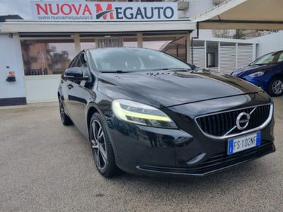 Volvo V40 T2 Business Plus del 2019 usata a Alcamo