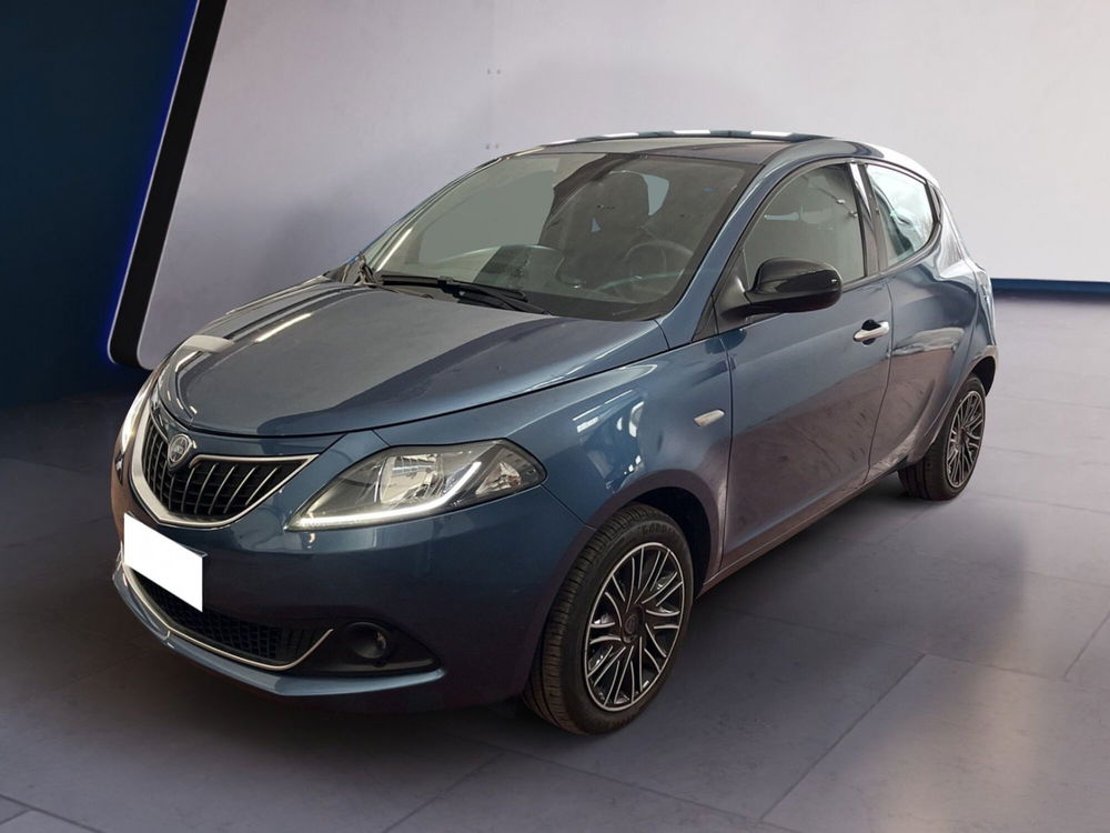 Lancia Ypsilon usata a Torino (2)