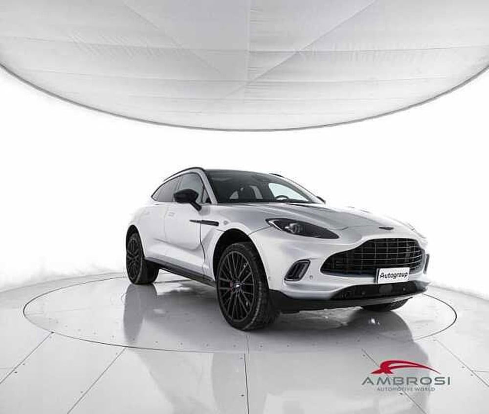 Aston Martin DBX usata a Viterbo (2)