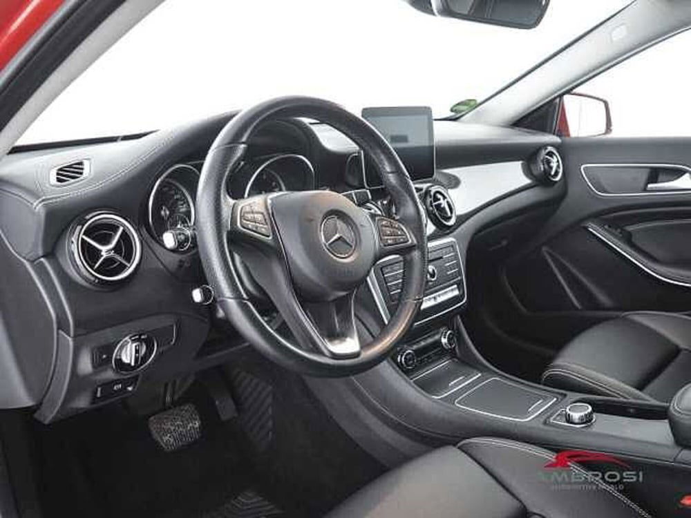 Mercedes-Benz GLA SUV usata a Viterbo (8)