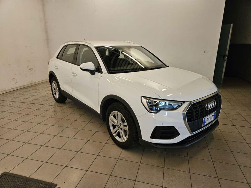 Audi Q3 35 TFSI S tronic Business  del 2020 usata a Eupilio