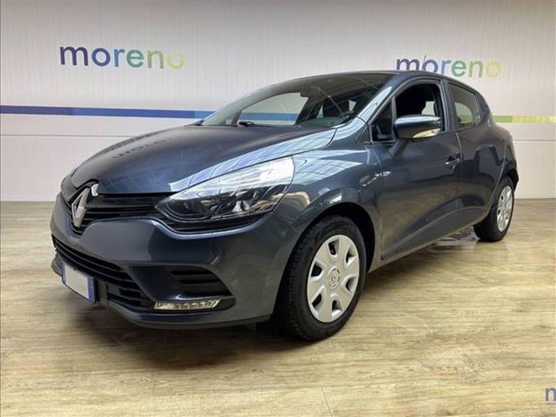 Renault Clio Sporter 1.2 75CV Zen  del 2017 usata a Bologna