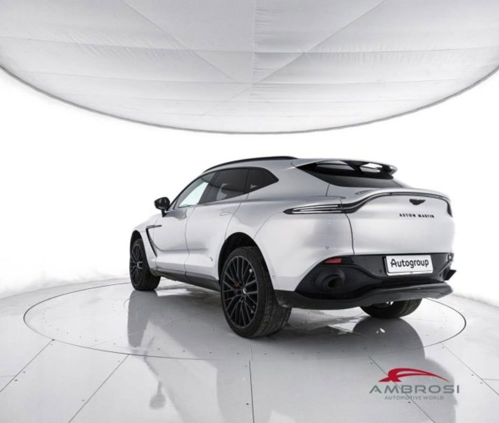 Aston Martin DBX usata a Perugia (4)