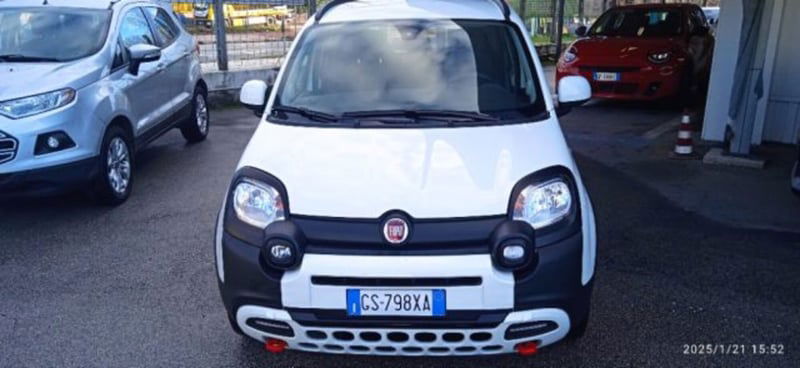 Fiat Panda Cross 1.0 firefly hybrid Cross s&amp;s 70cv 5p.ti del 2024 usata a San Giorgio a Liri