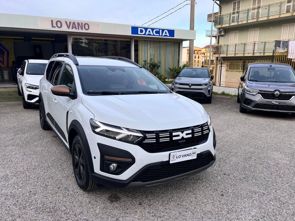 Dacia Jogger nuova a Messina (3)