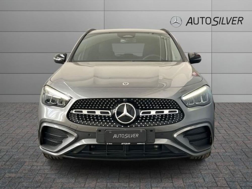 Mercedes-Benz GLA SUV nuova a Verona (3)