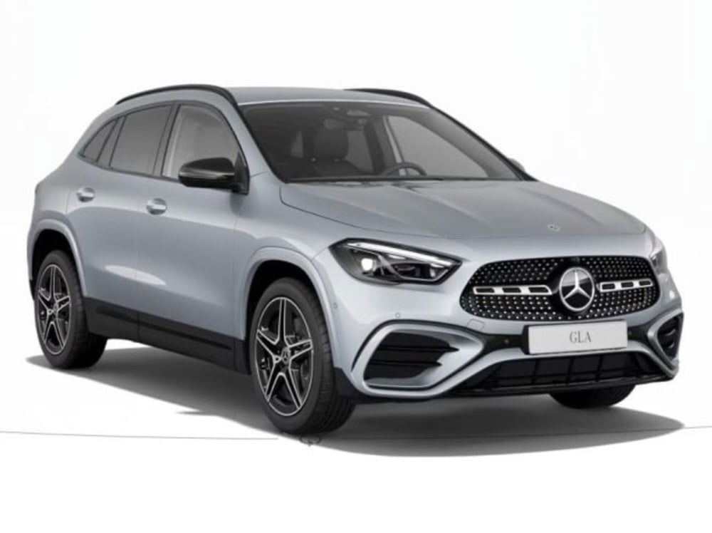 Mercedes-Benz GLA SUV nuova a Verona