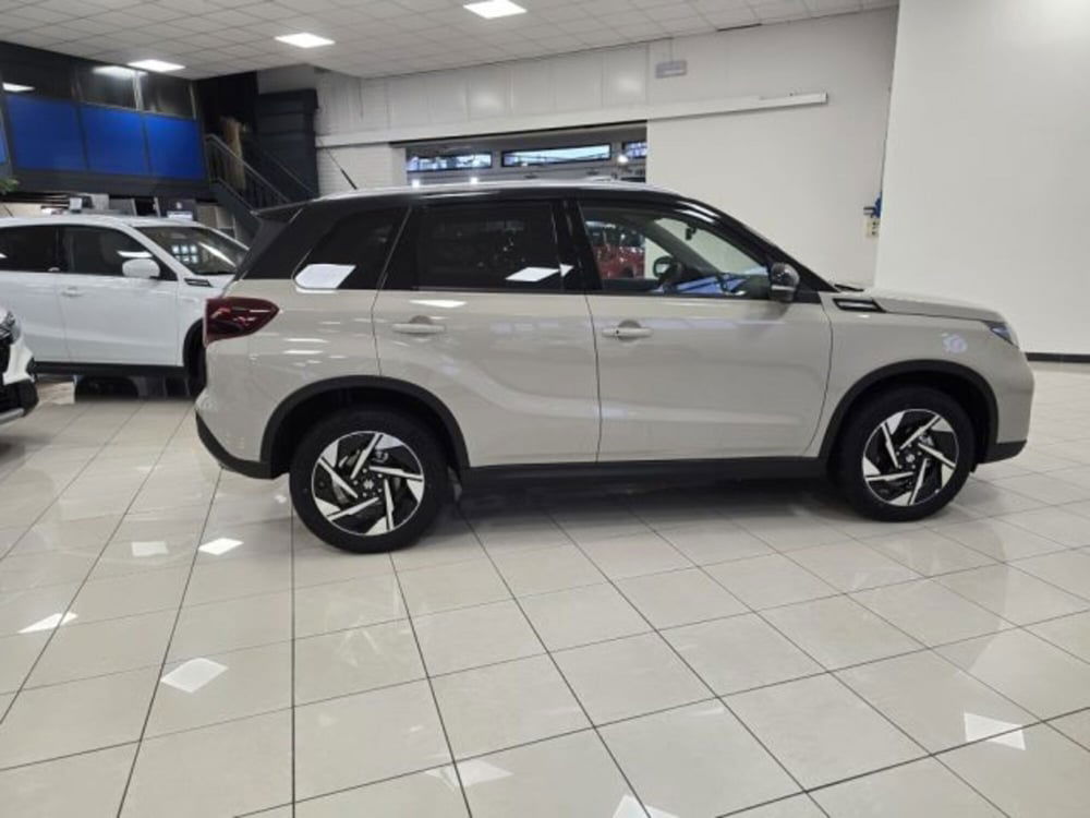 Suzuki Vitara nuova a Reggio Emilia (7)