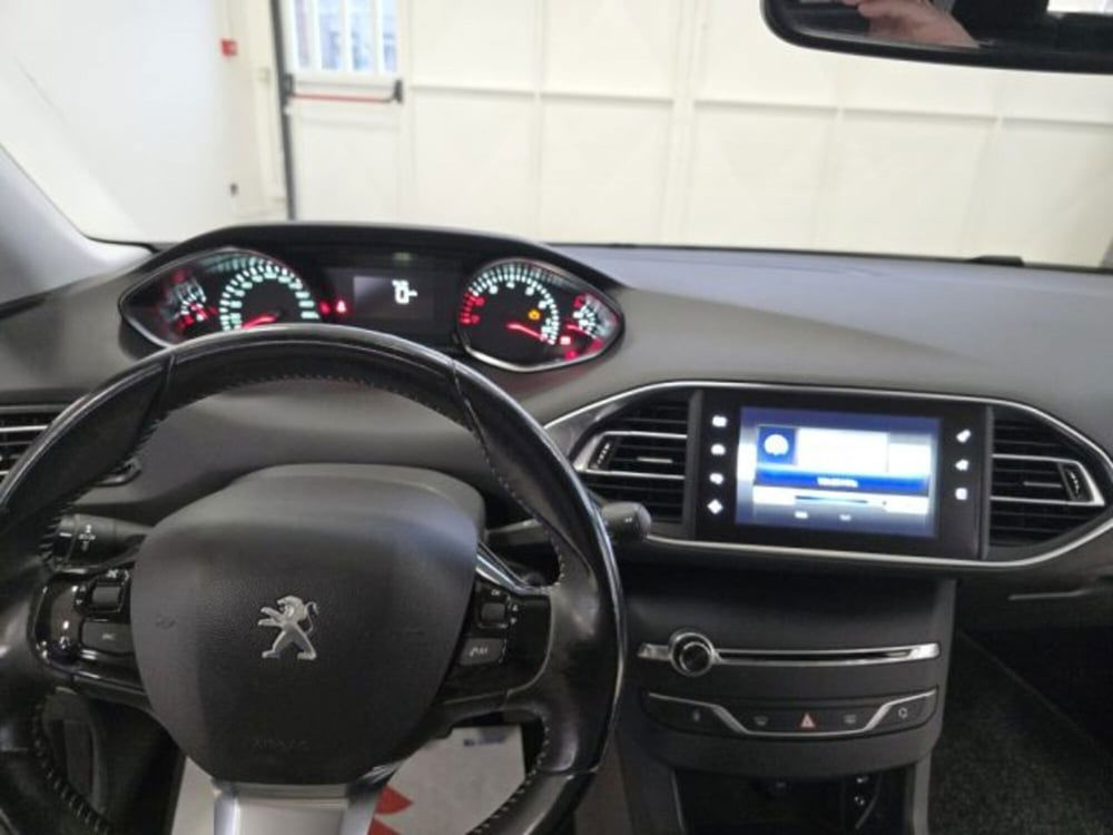 Peugeot 308 SW usata a Reggio Emilia (10)