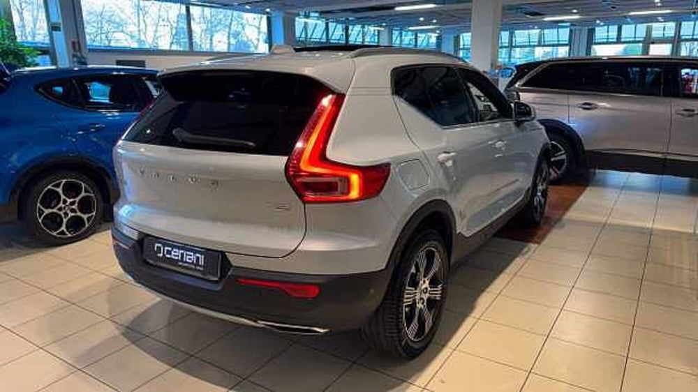 Volvo XC40 usata a Milano (4)