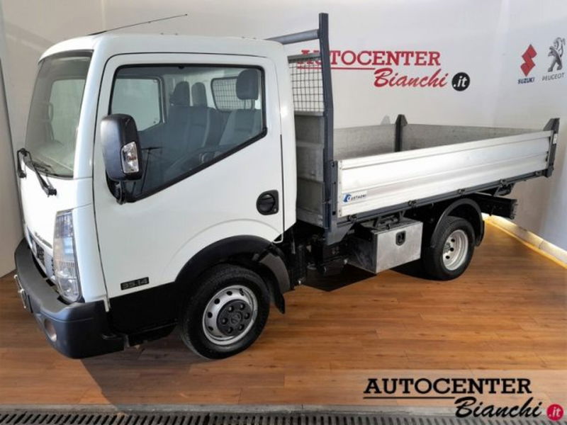 Nissan NT400 Cabstar 35.14 2.5 dCi 136 CV PC-RG Cabinato  del 2015 usata a Castelnovo ne&#039; Monti