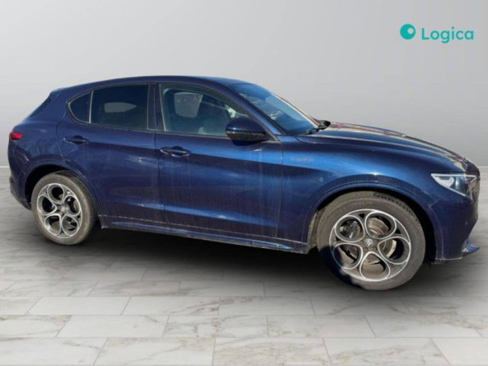 Alfa Romeo Stelvio usata a Biella (7)