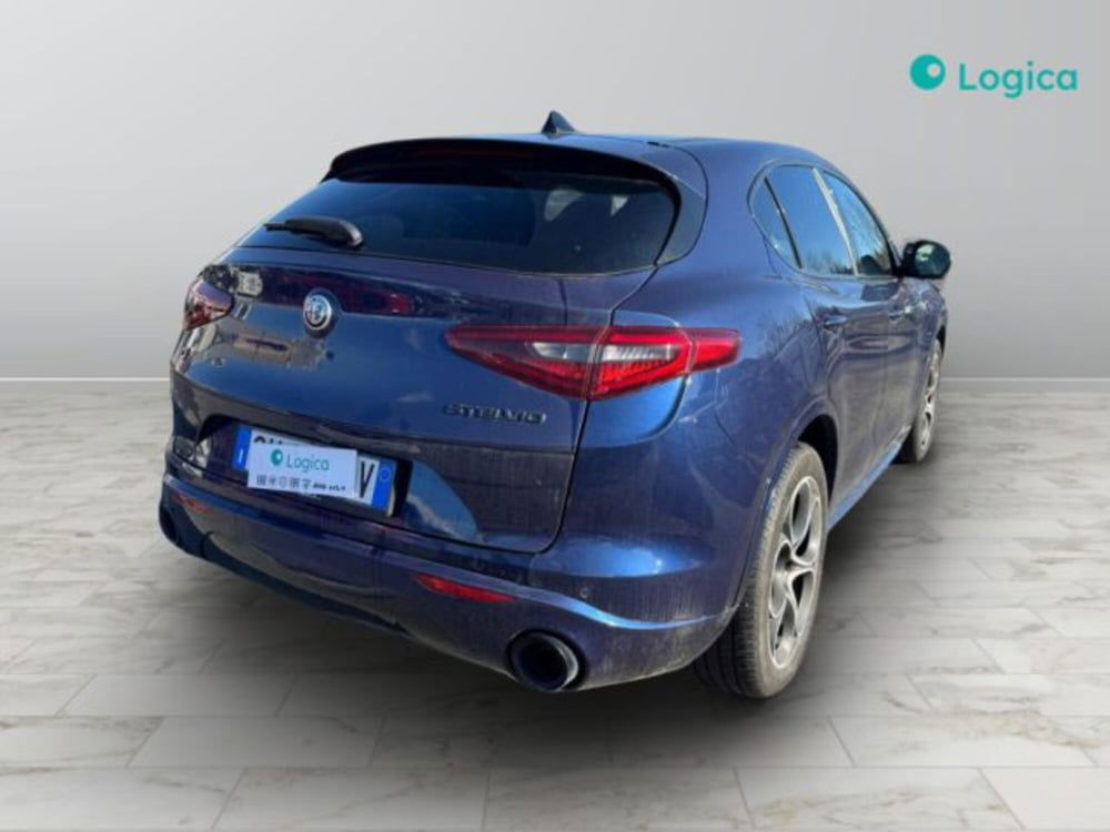 Alfa Romeo Stelvio usata a Biella (9)