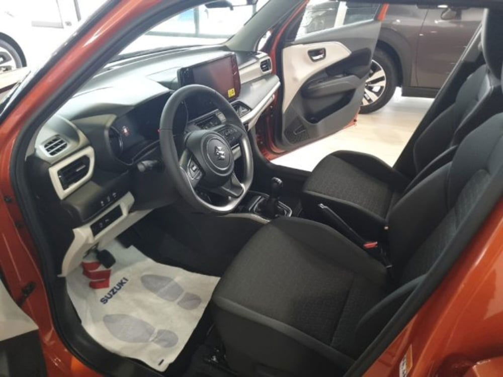 Suzuki Swift nuova a Reggio Emilia (9)