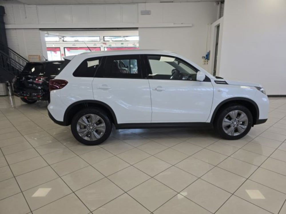 Suzuki Vitara nuova a Reggio Emilia (6)