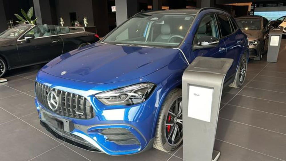 Mercedes-Benz GLA SUV nuova a Napoli