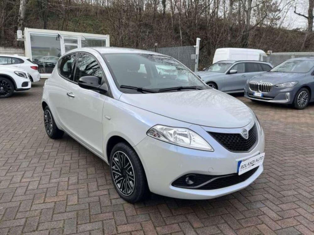 Lancia Ypsilon usata a Alessandria (3)