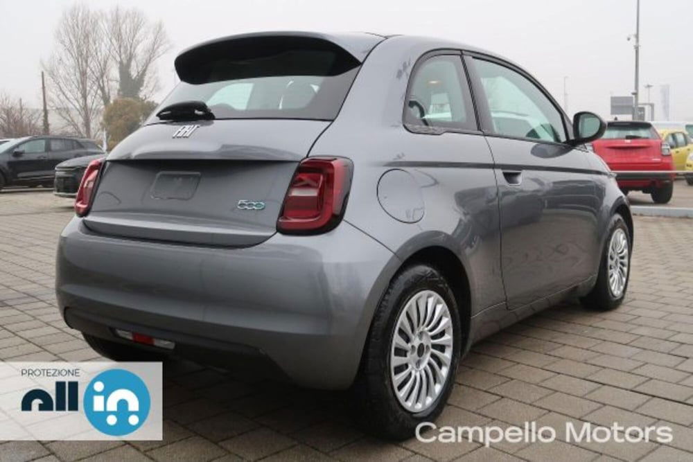 Fiat 500e usata a Venezia (3)