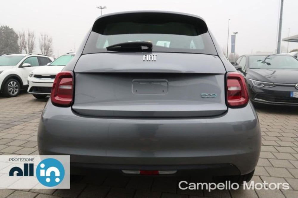 Fiat 500e usata a Venezia (4)