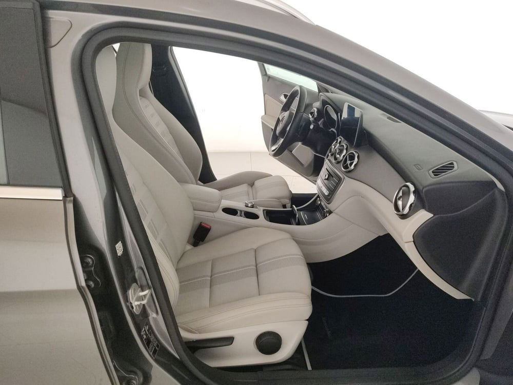 Mercedes-Benz GLA SUV usata a Alessandria (10)