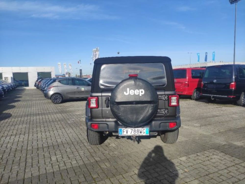 Jeep Wrangler Unlimited usata a Frosinone (4)