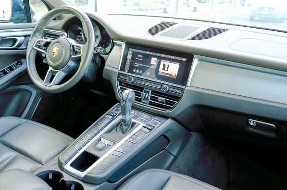 Porsche Macan usata a Catanzaro (8)