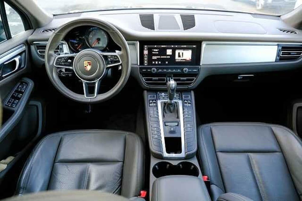 Porsche Macan usata a Catanzaro (9)