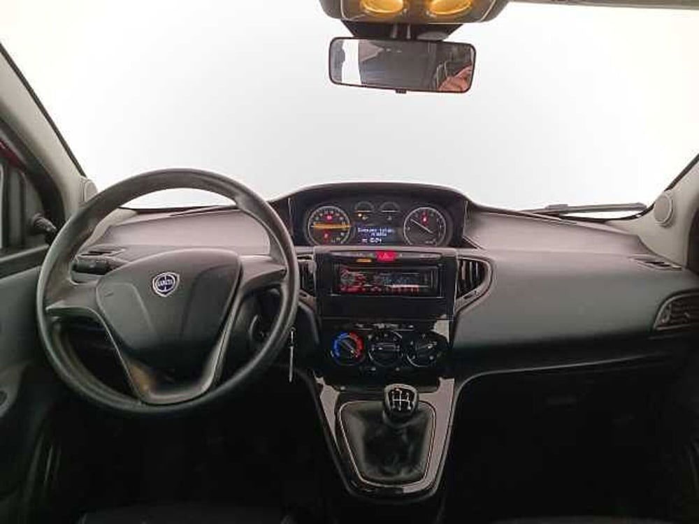 Lancia Ypsilon usata a Venezia (10)