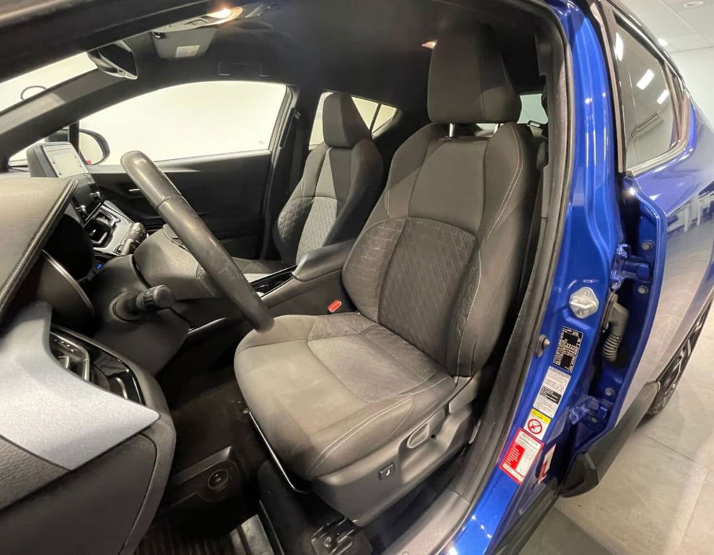 Toyota Toyota C-HR usata a Ferrara (13)